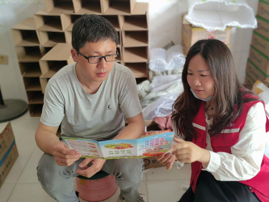 宜春东园社区开展“食品安全进社区”主题宣传活动